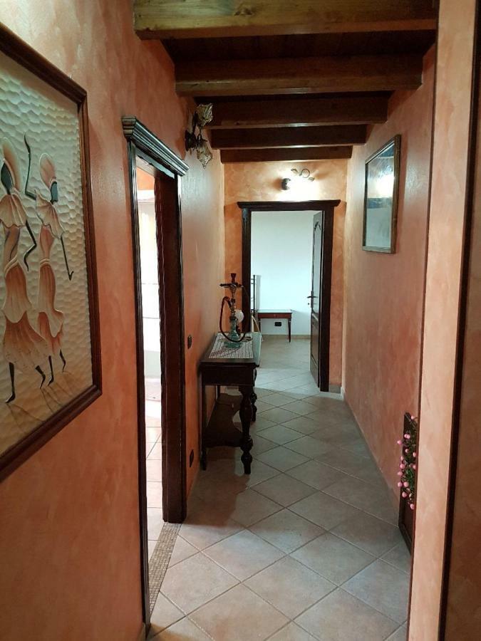 Casa Vacanza Il Mandorlo Domusnovas Bagian luar foto