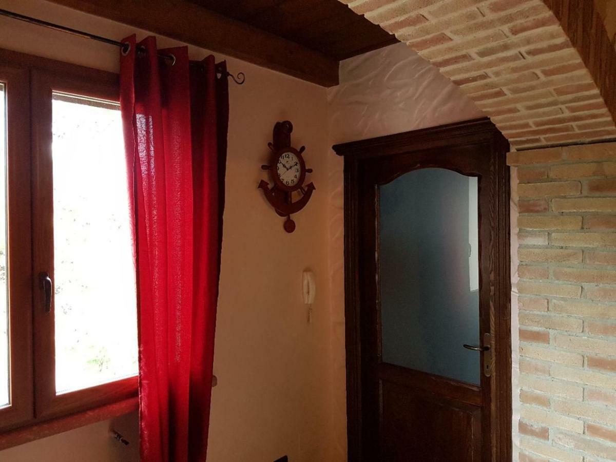 Casa Vacanza Il Mandorlo Domusnovas Bagian luar foto
