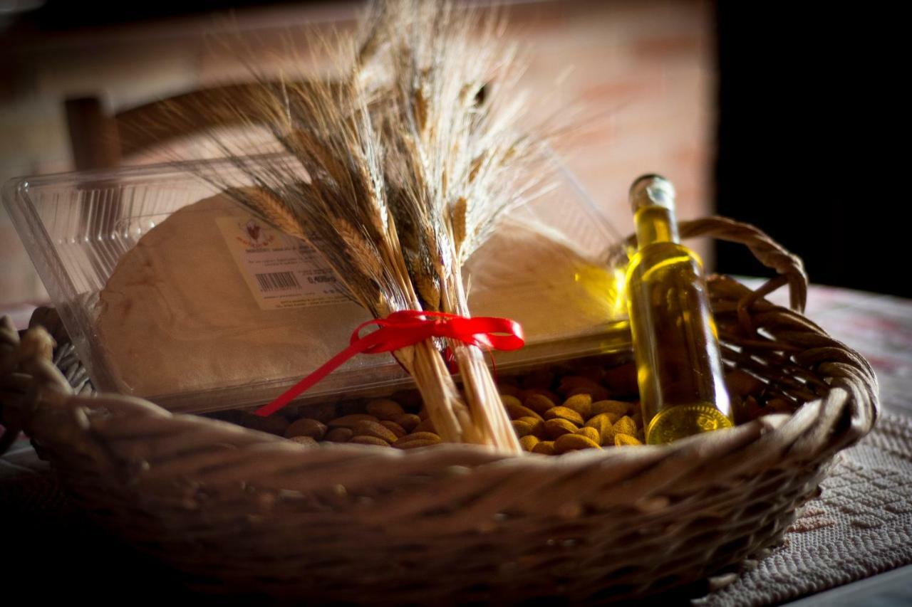 Casa Vacanza Il Mandorlo Domusnovas Bagian luar foto